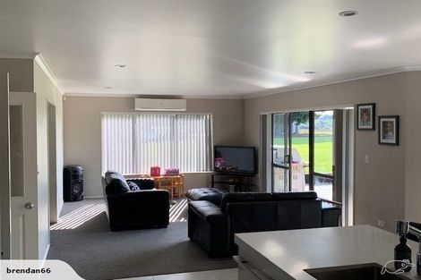 Photo of property in 131 Hull Road, Waiuku, 2682