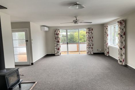 Photo of property in 146 Waikawa Road, Picton, 7220