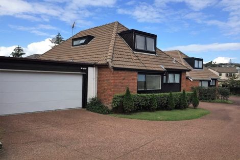 Photo of property in 2/7 Montrose Terrace, Mairangi Bay, Auckland, 0630