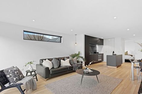 Photo of property in 138e Holly Road, St Albans, Christchurch, 8014