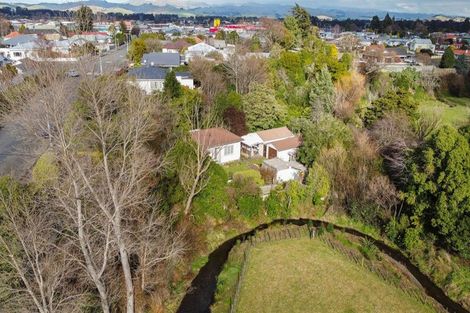 Photo of property in 35 Cadman Street, Dannevirke, 4930