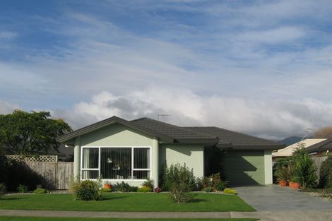 Photo of property in 4a Cedar Drive, Paraparaumu Beach, Paraparaumu, 5032