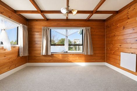 Photo of property in 23a Kawaha Point Road, Fairy Springs, Rotorua, 3015