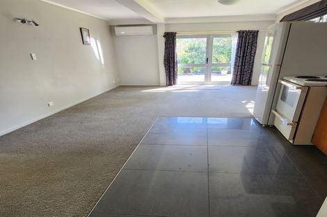 Photo of property in 49 Dowling Grove, Silverstream, Upper Hutt, 5019