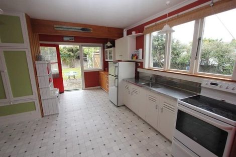 Photo of property in 14 Shortt Street, Foxton Beach, Foxton, 4815