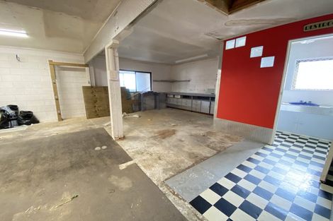 Photo of property in 212 Cambridge Road, Bethlehem, Tauranga, 3110