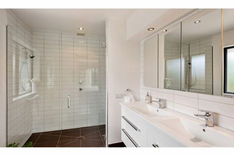 Photo of property in 10 Sovereign Gardens, Halswell, Christchurch, 8025