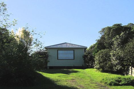 Photo of property in 5 Napier Grove, Waikanae Beach, Waikanae, 5036