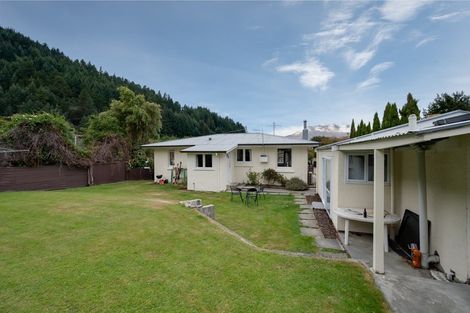 Photo of property in 17 Sawmill Road, Queenstown, 9300