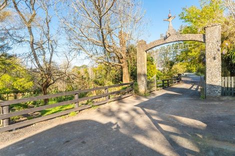 Photo of property in 65 Annett Road, Kumeu, 0891