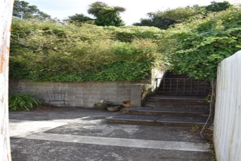 Photo of property in 27 Charlotte Avenue, Brooklyn, Wellington, 6021