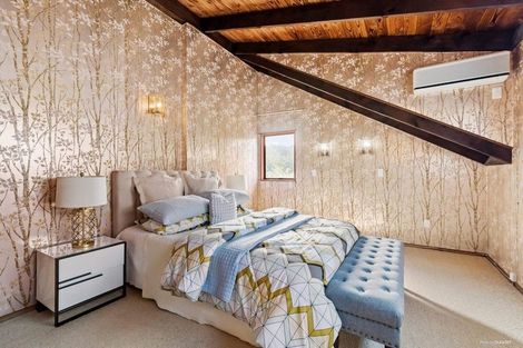 Photo of property in 11 Hebe Place, Birkenhead, Auckland, 0626