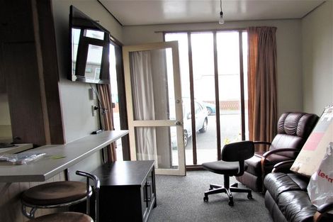 Photo of property in 45 Howe Street, North Dunedin, Dunedin, 9016