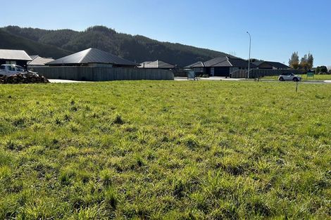 Photo of property in 50 George Fyfe Way, Wakefield, 7025