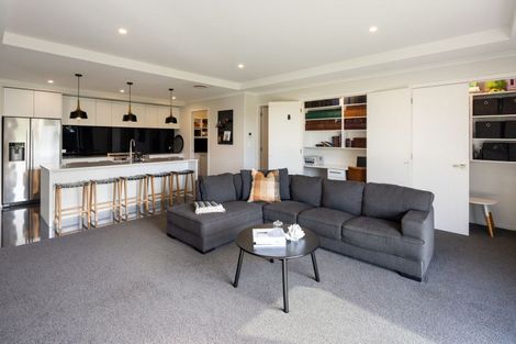 Photo of property in 32 Helen June Avenue, Flagstaff, Hamilton, 3210