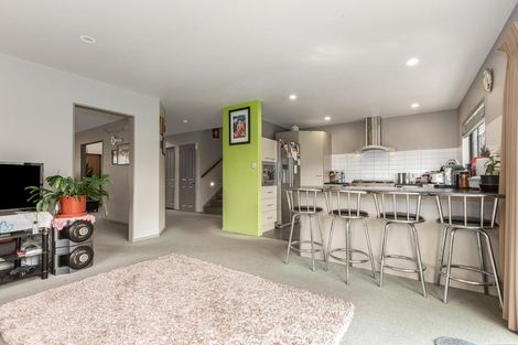 Photo of property in 10 Fiordland Place, Aotea, Porirua, 5024