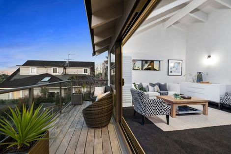 Photo of property in 2/13 Muritai Road, Milford, Auckland, 0620