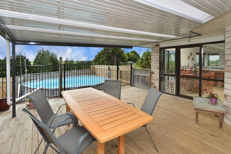 Photo of property in 34 Tauraroa Road, Maungakaramea, Whangarei, 0178