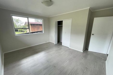 Photo of property in 2/663 Beach Road, Rothesay Bay, Auckland, 0630