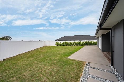 Photo of property in 72 Les Wakefield Road, Mapua, 7005