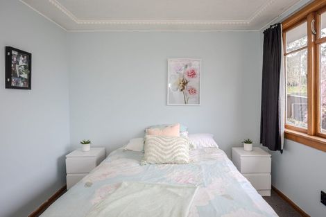 Photo of property in 18 Oxford Street, Holmes Hill, Oamaru, 9401