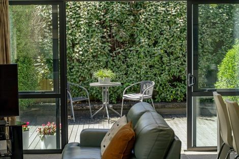 Photo of property in 10 Premier Place, Arrowtown, 9302