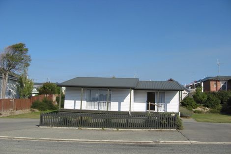 Photo of property in 6 Queen Street, Parkside, Timaru, 7910