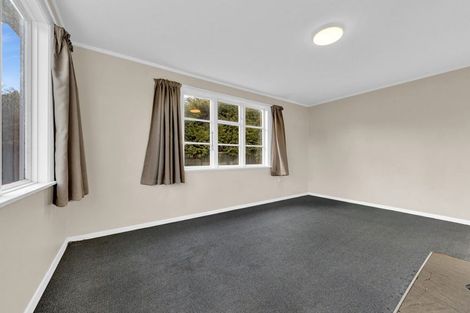 Photo of property in 42 Pitcairn Crescent, Bryndwr, Christchurch, 8053