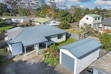Photo of property in 73a Sandspit Road, Waiuku, 2123