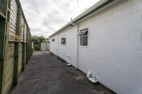 Photo of property in 63 Pikarere Street, Titahi Bay, Porirua, 5022