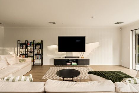 Photo of property in 194 Oceanbeach Road, Mount Maunganui, 3116