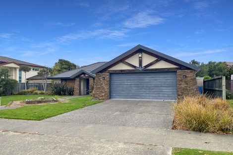 Photo of property in 11 Annaby Drive, Northwood, Christchurch, 8051
