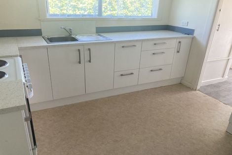 Photo of property in 936 East Coast Road, Northcross, Auckland, 0630