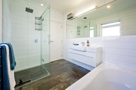 Photo of property in 8 Te Heipora Place, Havelock North, 4130