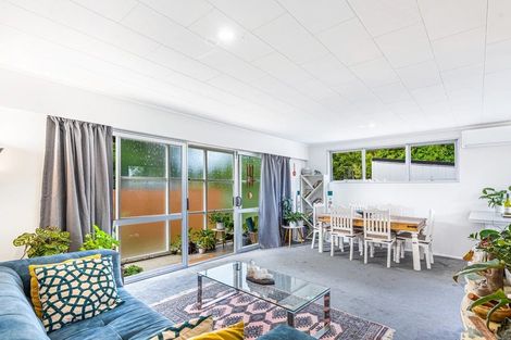 Photo of property in 2/9 Riverlea Road, Whenuapai, Auckland, 0618