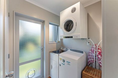 Photo of property in 5 Byron Brown Place, Otaki Beach, Otaki, 5512