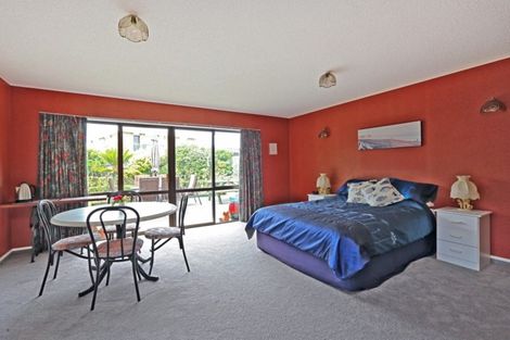 Photo of property in 2 Thurley Place, Bay View, Napier, 4104
