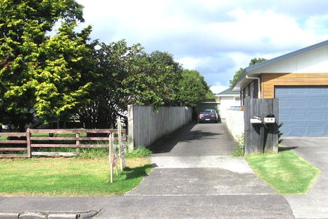 Photo of property in 23a Waipani Road, Te Atatu Peninsula, Auckland, 0610