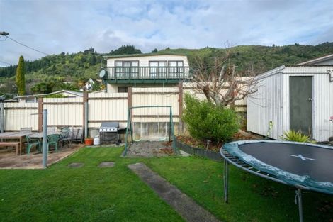 Photo of property in 51 Hampden Street, Picton, 7220