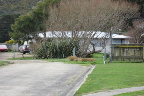 Photo of property in 344 Wellington Road, Wainuiomata, Lower Hutt, 5373