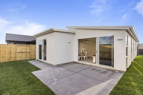 Photo of property in 3 Whau Lane, Papamoa, 3118