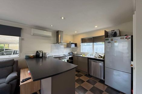 Photo of property in 2/8 Wilford Street, Wallaceville, Upper Hutt, 5018