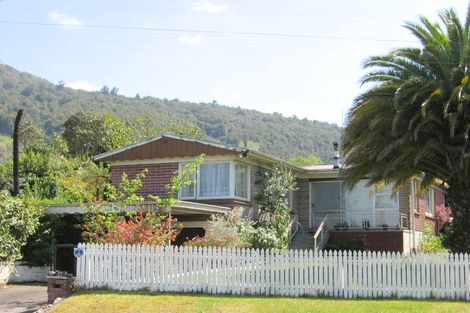 Photo of property in 11 Inverness Road, Western Heights, Rotorua, 3015