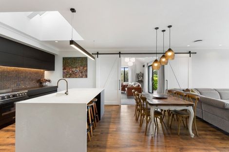 Photo of property in 205a Cameron Town Road, Pukekohe, 2678