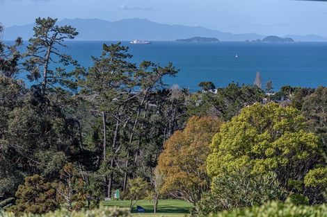 Photo of property in 314 East Coast Road, Forrest Hill, Auckland, 0620