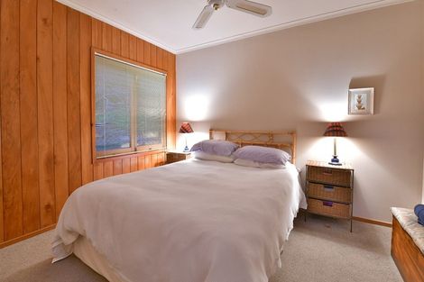 Photo of property in 1 Arkles Strand, Arkles Bay, Whangaparaoa, 0932