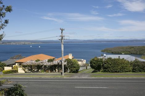 Photo of property in 1/50 Wakeman Road, Acacia Bay, Taupo, 3330
