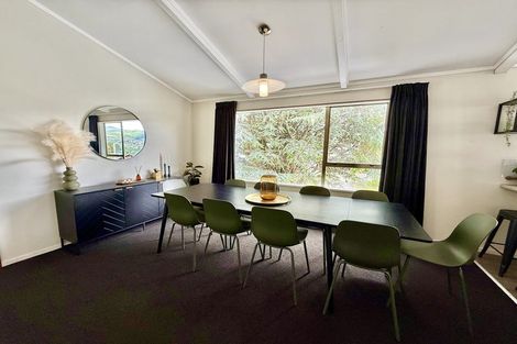 Photo of property in 48 Fyvie Avenue, Tawa, Wellington, 5028