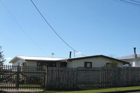Photo of property in 11 Smith Street, Waipukurau, 4200