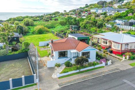 Photo of property in 12 Walker Street, Bluff, 9814